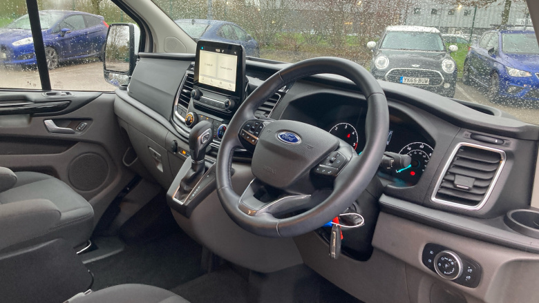 Ford Transit Custom 300 L2 Diesel Fwd 2.0 EcoBlue 170ps Low Roof D/Cab Limited Van Auto